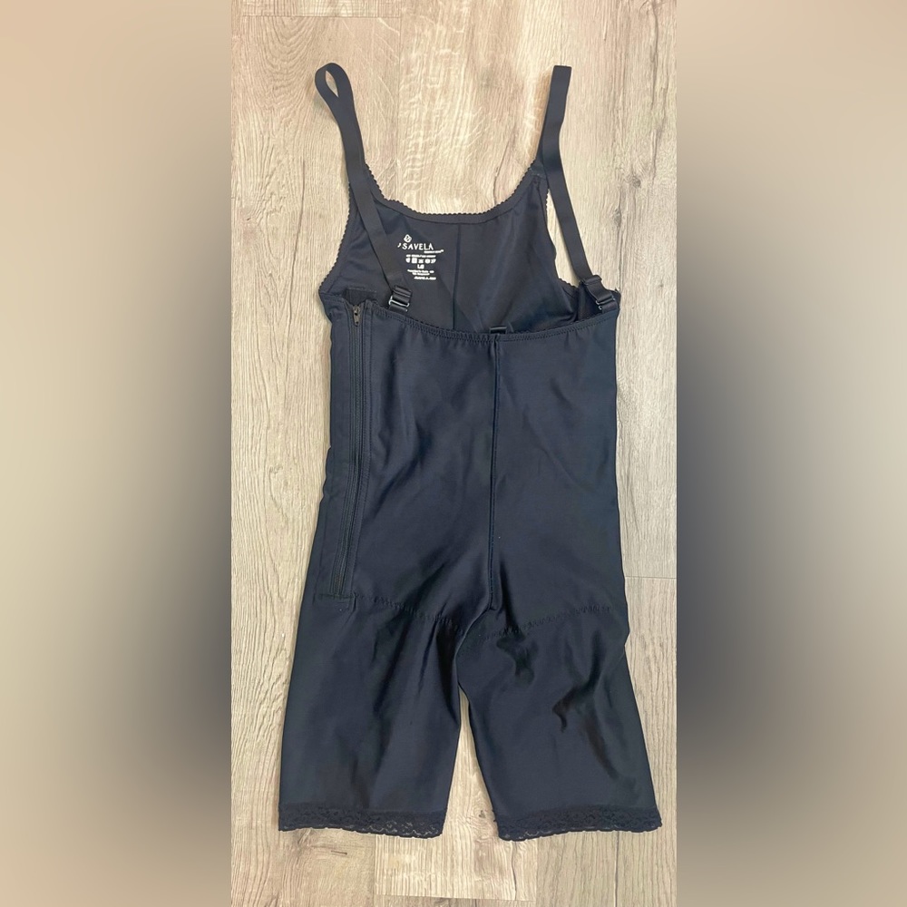 Post-surgical body compression faja